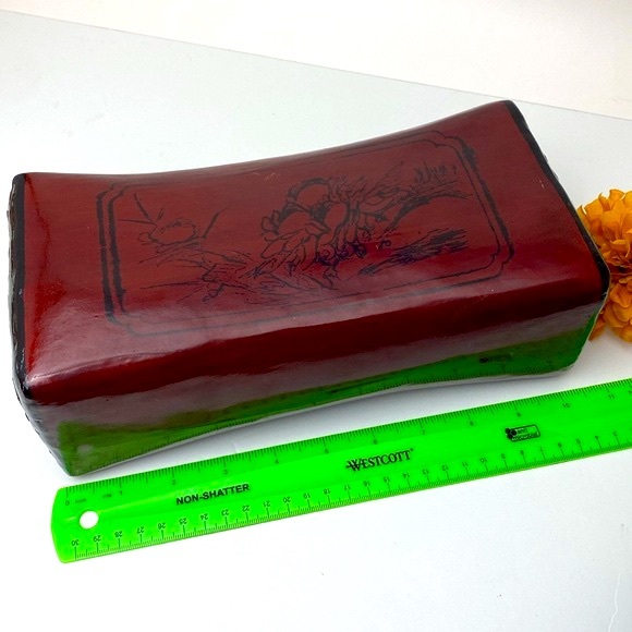 Chinese lacquered pillow Vintage Asian mountain and tree print design - Picture 8 of 16